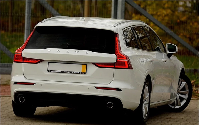 Volvo V60 cena 79800 przebieg: 198217, rok produkcji 2020 z Świdnica małe 781
